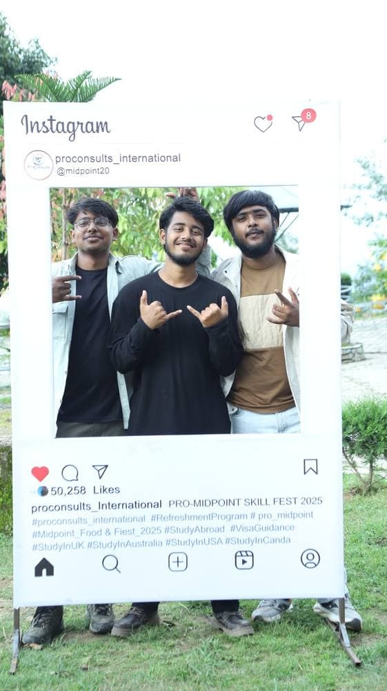 Captured in Frame, photograph 3